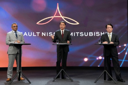 Альянс Renault-Nissan-Mitsubishi инвестирует  млрд в развитие электромобилей и к 2030 году выпустит 35 новых моделей
